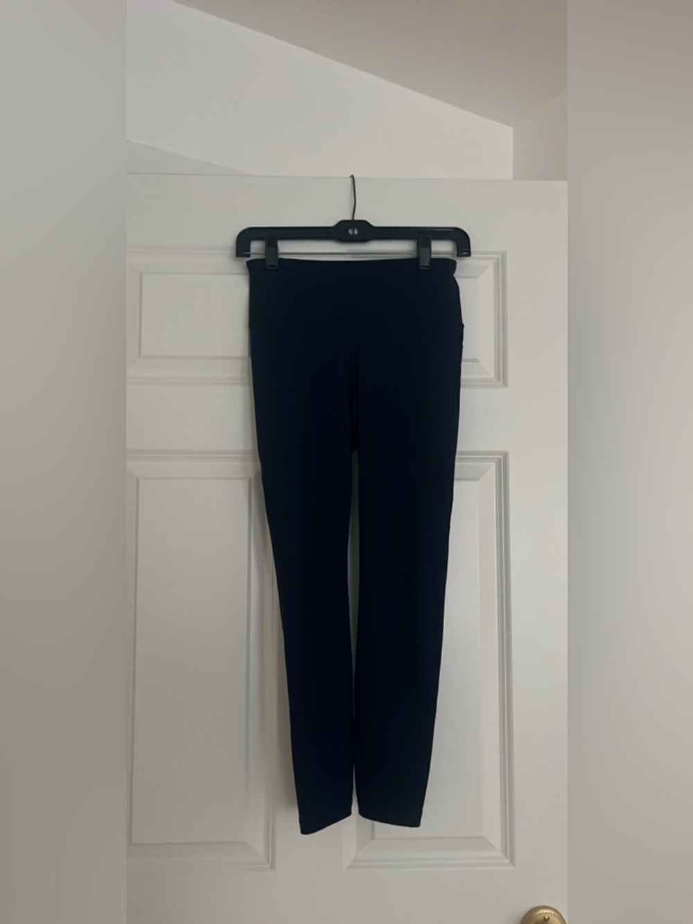 GAP Black Skinny XS Workout Pants